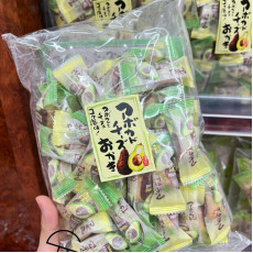 日本直送 井崎商店 牛油果芝士牡蠣餅 162g